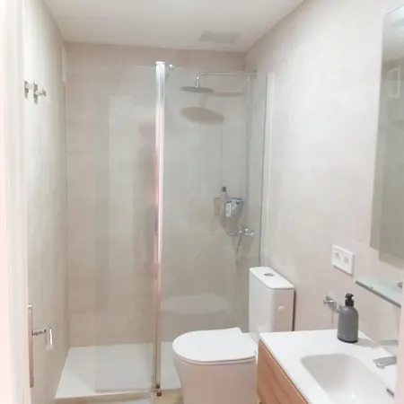 Cosy Upgraded - 1 Bedroom Apartment, Juncos דירה פלאייה דל אינגלז
